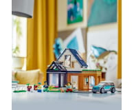 LEGO City 60398 Domek rodzinny i samochód elektryczny - 1144463 - zdjęcie 14